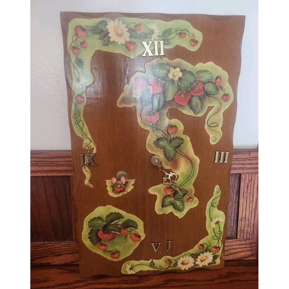 Vintage Wood‎ Clock Strawberries Mice Greenery Gold Cottage Core